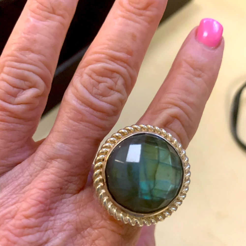 Ring